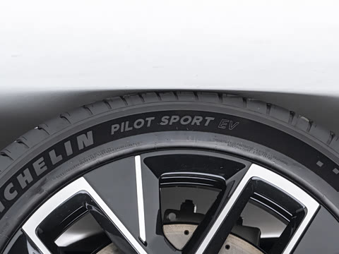 2026�� Performance ����������