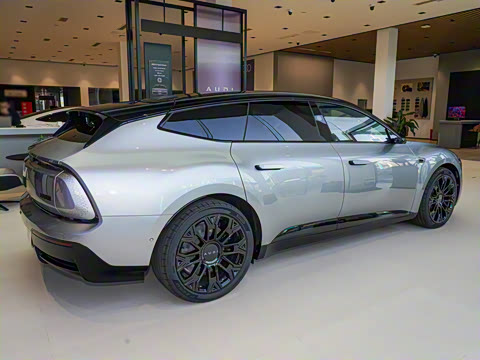 2026�� �ն�����quattro��