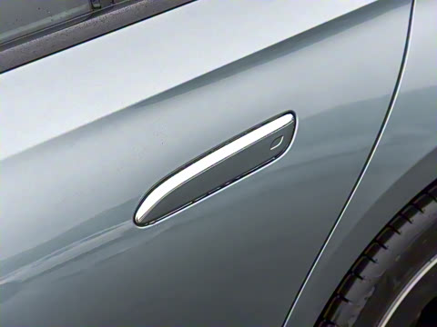 2026�� E 300 ʱ�����˶���