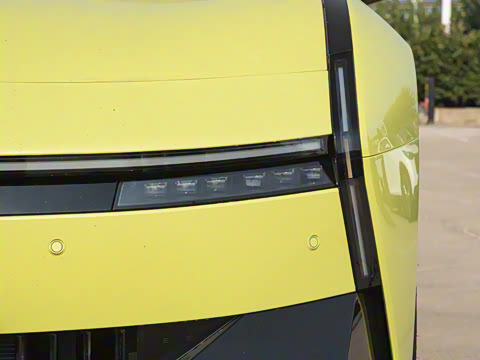 2025�� 750 ���������� Ultra