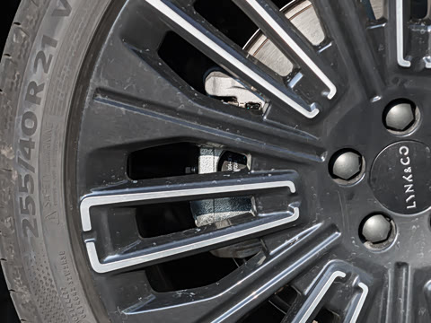 2025�� 240����Ultra