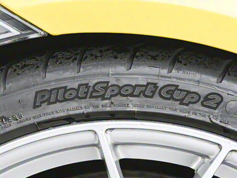 2023�� Spyder RS 4.0L