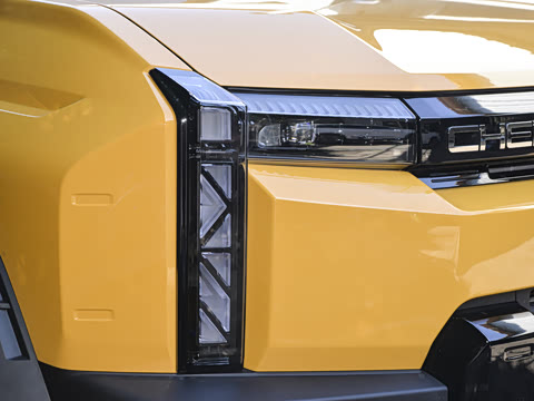 2025�� 215Զ�а�