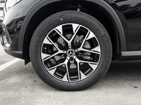 2026�� GLC 260 L 4MATIC ������