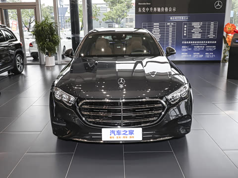 2025�� �Ŀ� E 300 L ������