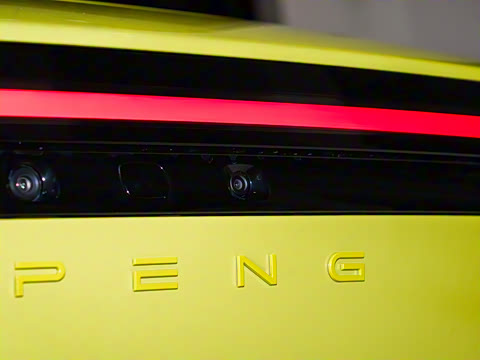 2025�� 702 ������ Ultra