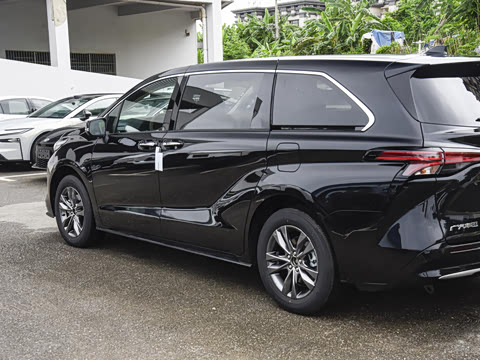 2027�� 2.5L ˫������������