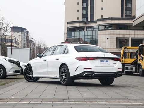 2026�� E 300 L �����˶���