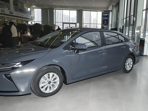 2026�� 1.8L ˫�� �ȷ��