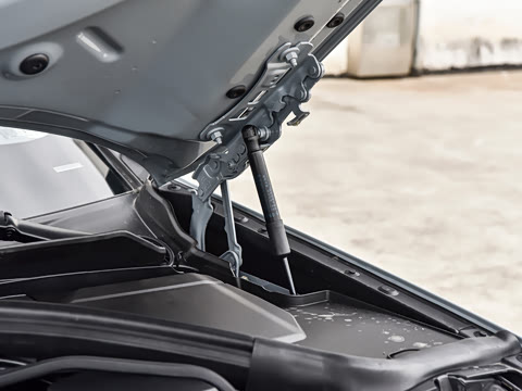 2026�� 325Li M�˶���װ