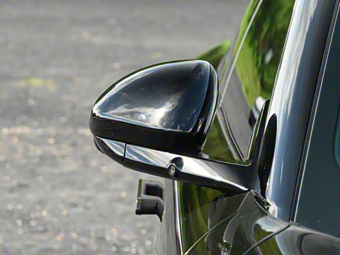 2025�� 240����Ultra�˶���