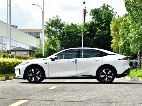 2026�� 550Max��ΪǬ��ADS SE��