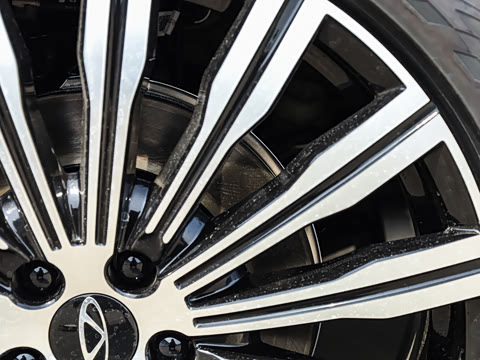 2027�� 2.0T ˫�������������