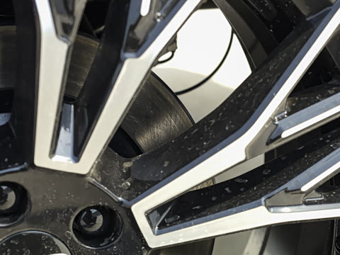 2027�� 2.0T ˫������������