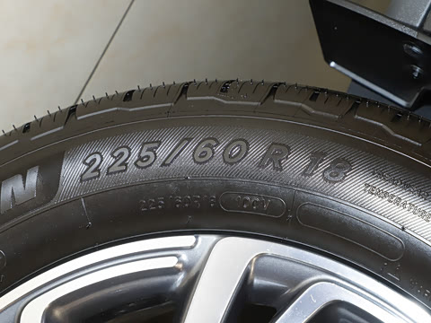 2025�� 2.0T ����������