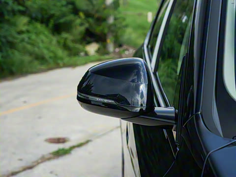 2025�� xDrive25Li M�˶���ҹ��װ