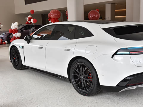 2026�� Ultra