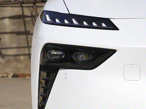 2026 007+  650 Ultra+״