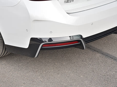 2026�� �Ŀ� eDrive 40 L ��ҹ��װ