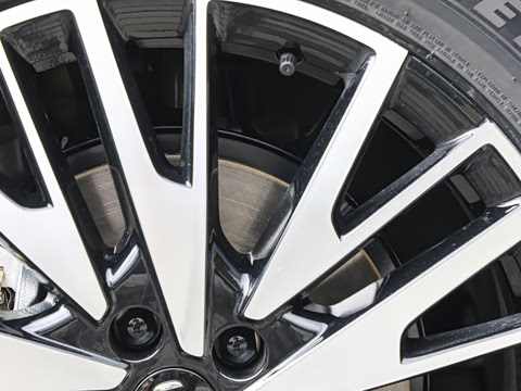 2025�� 215�����콢PLUS