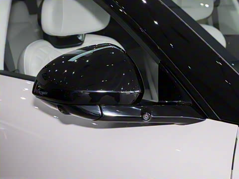 2025�� 240����Ultra