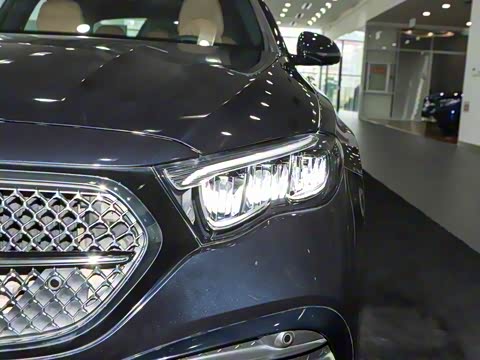 2024�� E 350 e L ���ʽ��϶����˶��γ�