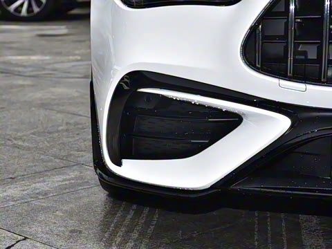 2025 Ŀ AMG CLE 53 4MATIC+ ܳ