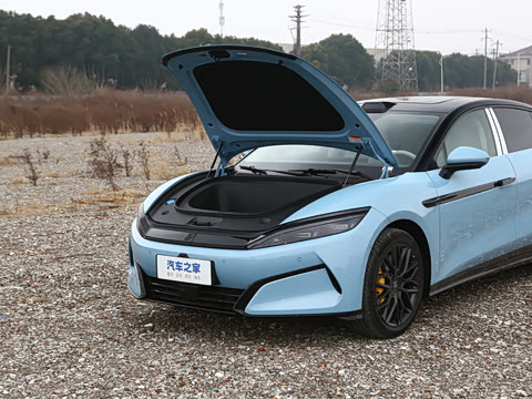 2025�� EV 701KM�����״�������