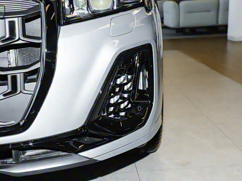 2025�� 55 TFSI quattro S line�����