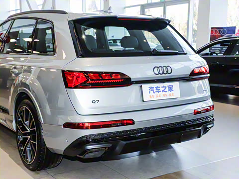 2025�� 55 TFSI quattro S line�����
