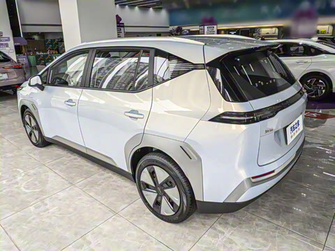 2025�� Plus 430 ������