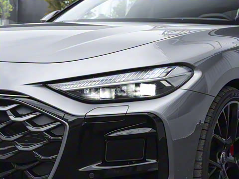 2026�� TFSI quattro 150kW �׷�������