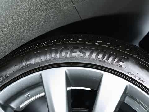 2025�� 2.0L �Զ����Ű�