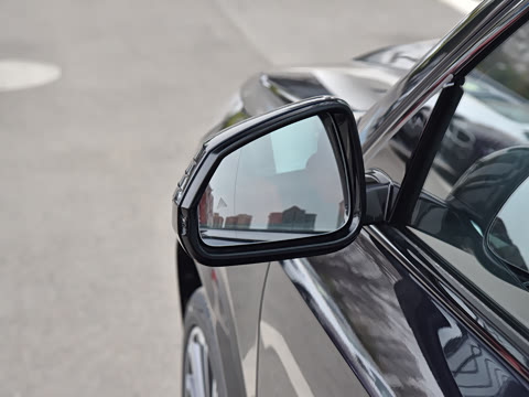 2026�� xDrive25Li M�˶���ҹ��װ