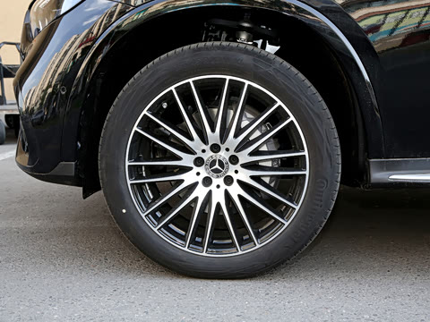 2026�� �Ŀ� GLC 300 L 4MATIC ������