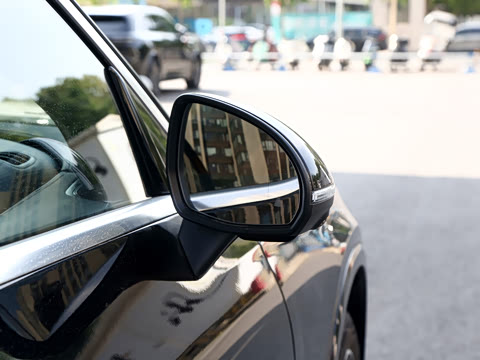 2026�� �Ŀ� GLC 300 L 4MATIC ������