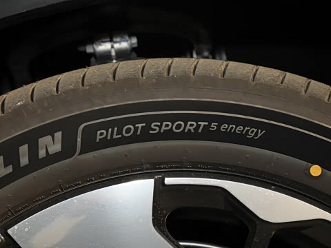 2025�� Hyper�� 70kWh