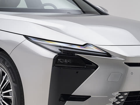 2026�� 300h ������