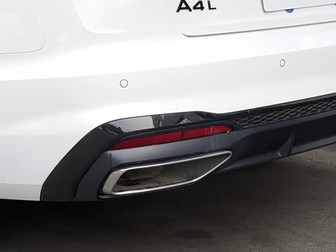 2026�� 200���������� 40 TFSI ���������� B&O ��ҹ��