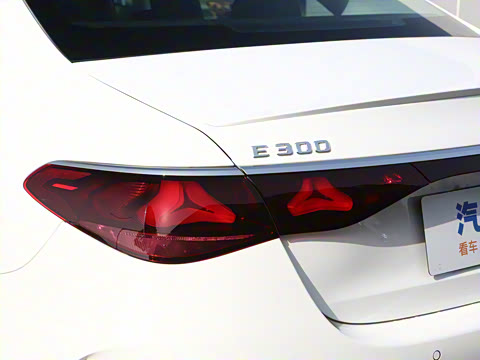 2026�� E 300 ʱ�����˶���