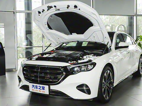 2024�� E 350 e L ���ʽ��϶����γ�