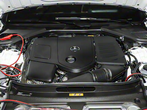 2024�� E 350 e L ���ʽ��϶����γ�