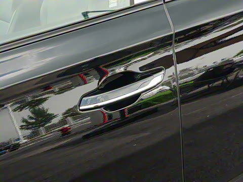 2025�� 2.0T PHEV ����200��������� 7��