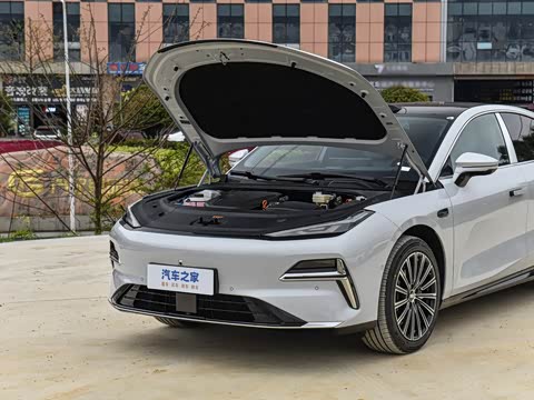 2026�� 225km EM-i Զ�����ǺӰ�