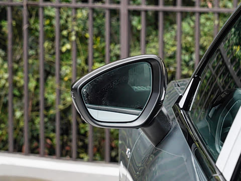 2026�� 2.0T �߹��� �˶���