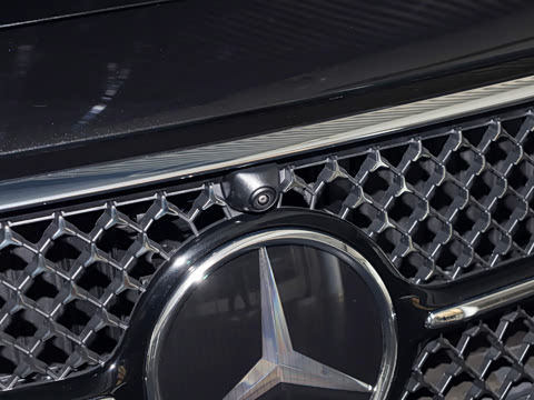 2026�� E 300 �������˶���