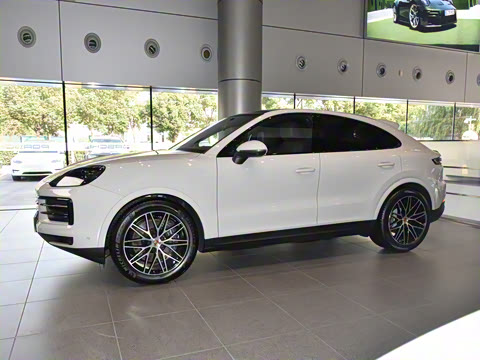 2026�� Cayenne Coup�� 3.0T