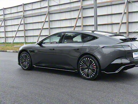 2026�� Ultra ���̰�