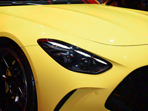 2025�� AMG GT 63 4MATIC+