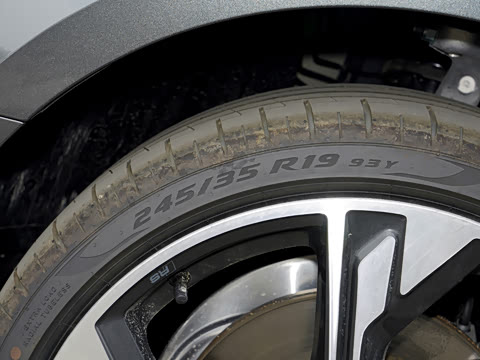 2026�� 200���������� 40 TFSI ���������� B&O ��ҹ��